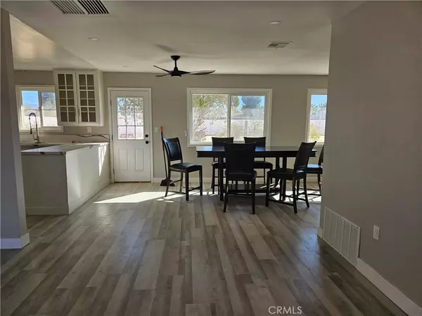 Apple Valley, CA 92308,22725 Anoka