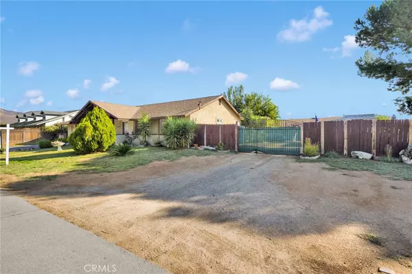 Jurupa Valley, CA 92509,4694 Filly