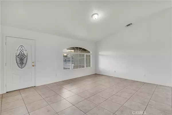 Hesperia, CA 92345,14486 Willow St