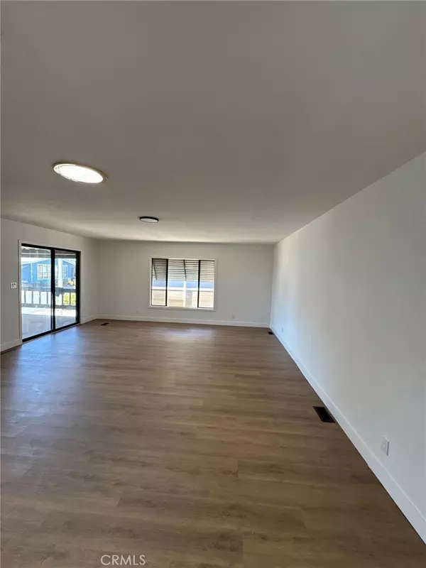 Hemet, CA 92543,1300 W Menlo #59