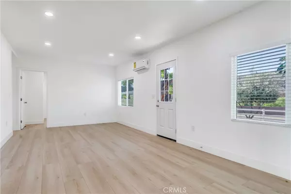 Riverside, CA 92504,16672 Mockingbird Canyon RD