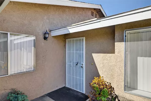 44671 La Paz, Temecula, CA 92592