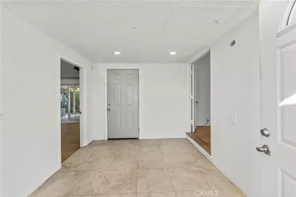 Covina, CA 91723,447 S Newton