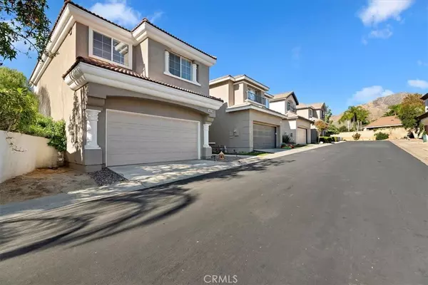 Highland, CA 92346,7686 Calle Hacienda