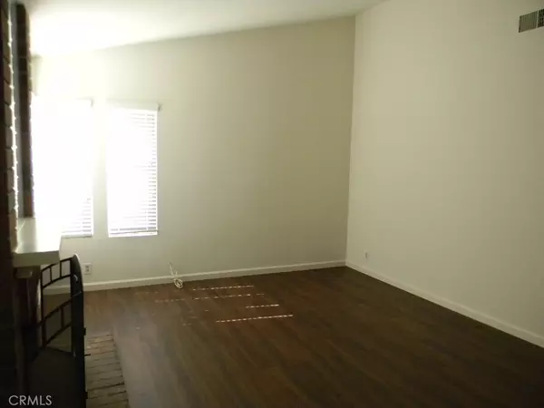 Ontario, CA 91762,114 Cormorant