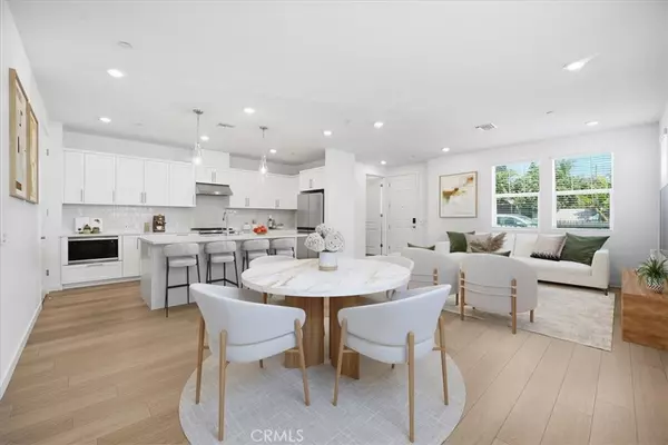 Ventura, CA 93003,2378 Channel Drive #105