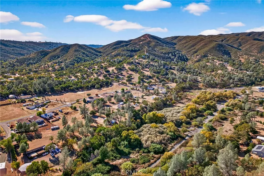 3245 Weeping Willow WAY, Clearlake Oaks, CA 95423