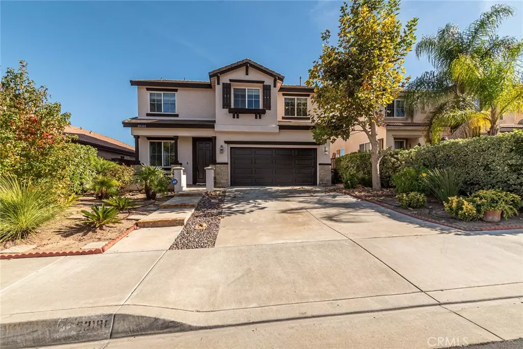 Lake Elsinore, CA 92530,33108 Windward Way