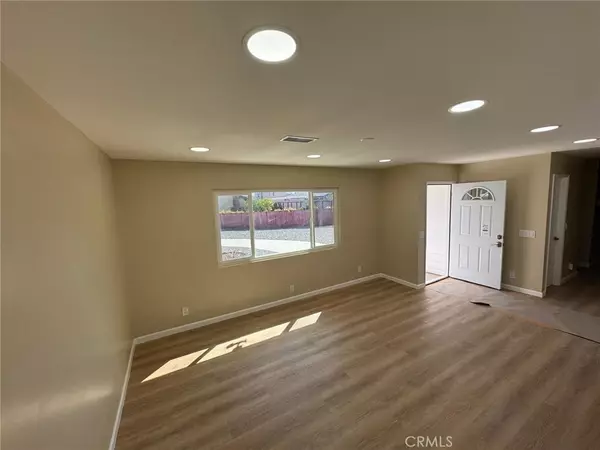 Riverside, CA 92505,5276 Almar