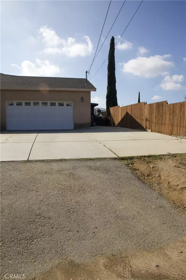 Jurupa Valley, CA 92509,9672 52nd
