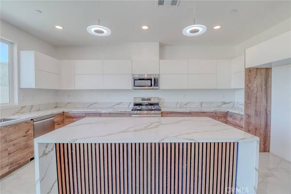 Moreno Valley, CA 92555,14424 Buvan CT