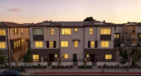 Pico Rivera, CA 90660,9324 Via Azul