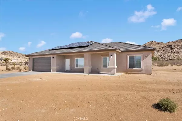 Apple Valley, CA 92307,15561 Desert Star