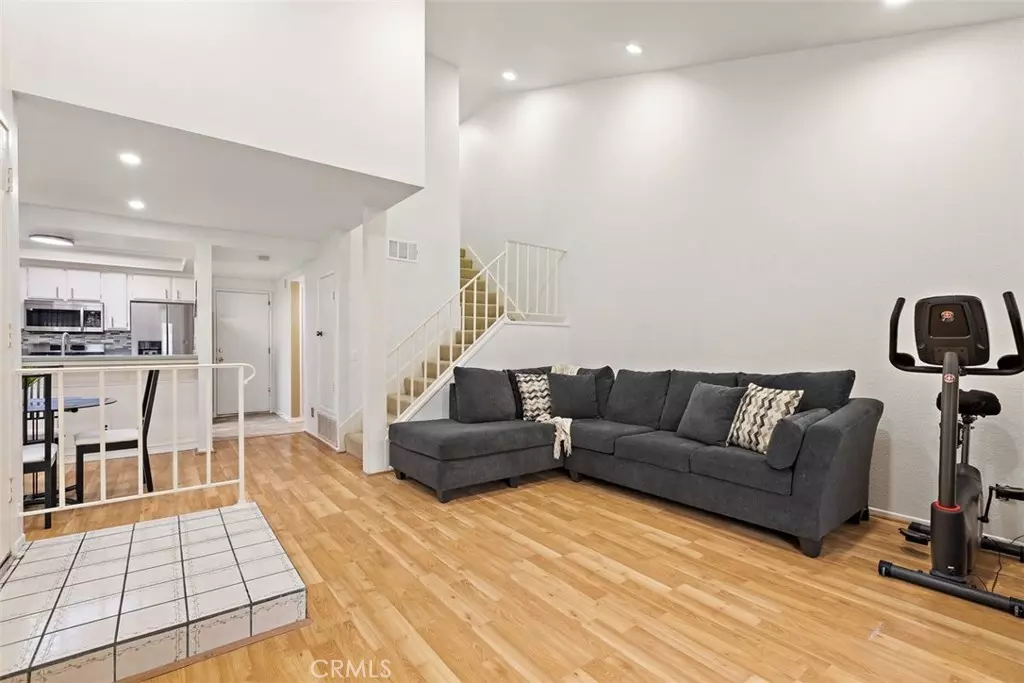 Ontario, CA 91762,1031 S Palmetto