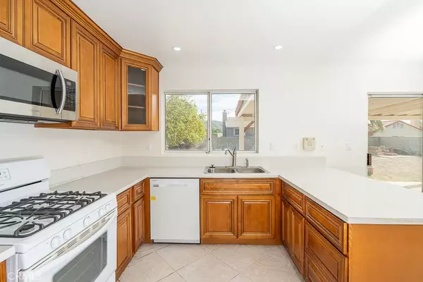 San Bernardino, CA 92407,5705 N Crescent