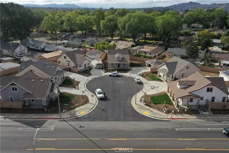 5215 Peony CT, Riverside, CA 92506