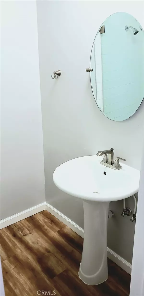 Encino, CA 91316,5400 Newcastle AVE #64