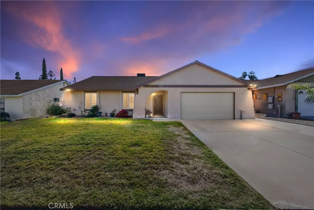 Fontana, CA 92335,17331 Seville CT