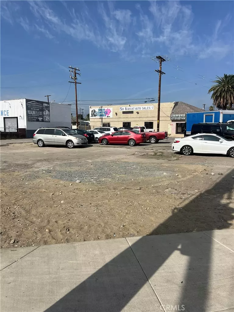 Ontario, CA 91761,661 E Holt