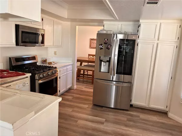 Rialto, CA 92377,582 W Galway