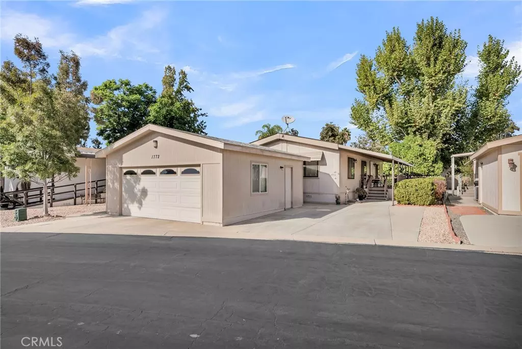Hemet, CA 92545,1772 Burr Oak