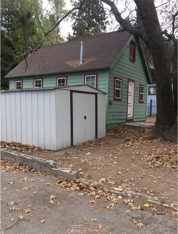 369 Log LN, Crestline, CA 92325