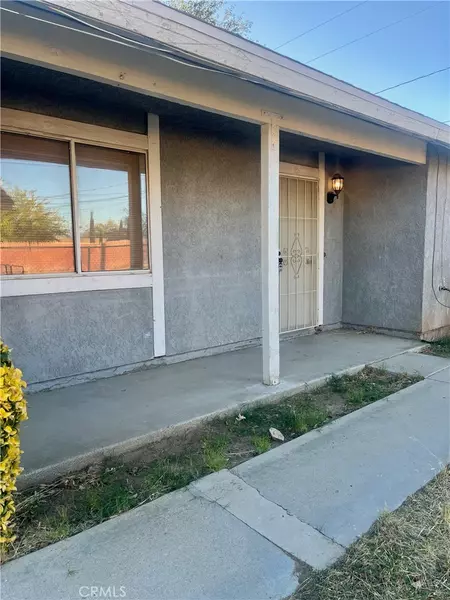 16535 Pine #B, Hesperia, CA 92345