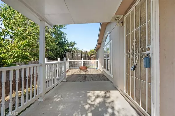 Escondido, CA 92026,615 E El Norte