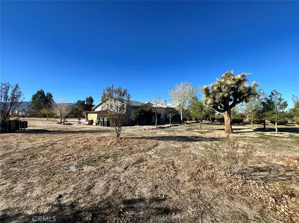 Pinon Hills, CA 92372,1011 Danbury