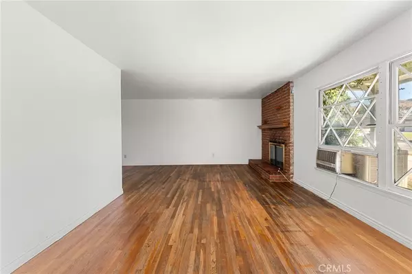 San Bernardino, CA 92404,5728 Elm