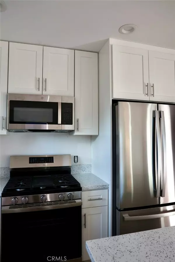 Ontario, CA 91762,728 W E # B