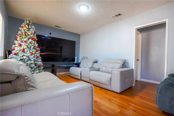 San Bernardino, CA 92407,2312 Flores ST