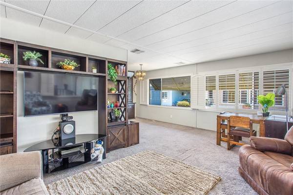 La Verne, CA 91750,2755 W Arrow Hwy #95