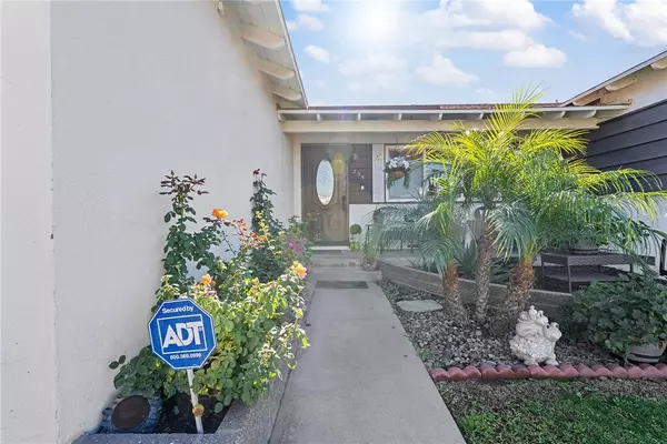 Rialto, CA 92376,255 W Valencia