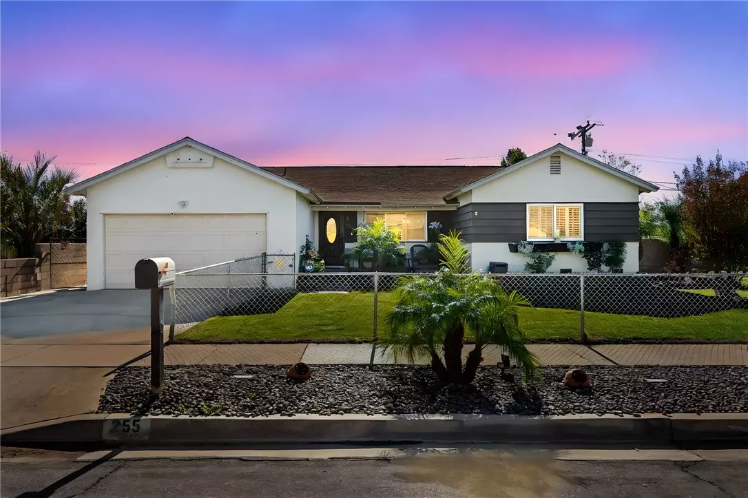 Rialto, CA 92376,255 W Valencia