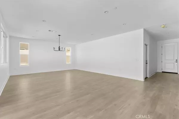 Menifee, CA 92584,27530 Regent LN