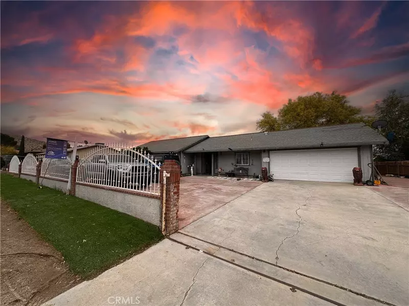 17204 Longmeadow Ave, Palmdale, CA 93591