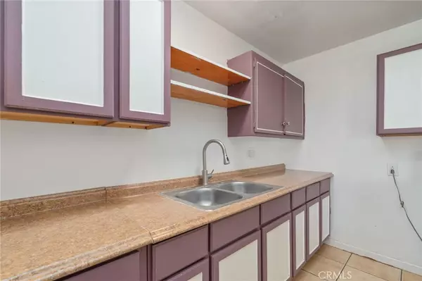 Barstow, CA 92311,35208 Walnut St