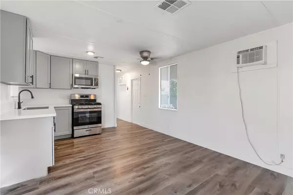 Montclair, CA 91763,5580 Moreno ST #87