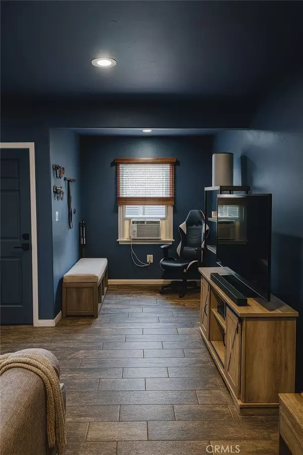 San Bernardino, CA 92408,950 Knoll