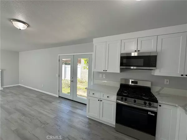 Colton, CA 92324,2010 Date Tree