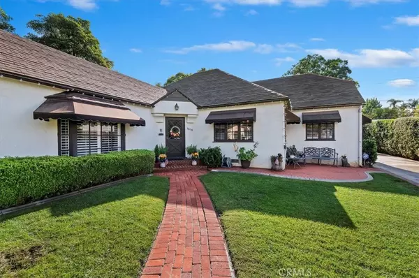 Riverside, CA 92506,3630 Castle Reagh