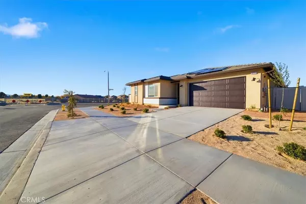 Lancaster, CA 93535,3211 E Avenue J-4