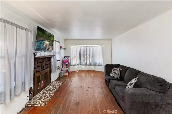 San Bernardino, CA 92410,24976 7th ST