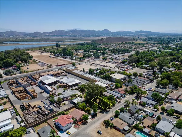 Lake Elsinore, CA 92530,0 Brightman Ave