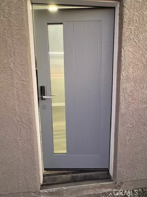 Oak Hills, CA 92344,10421 El Centro