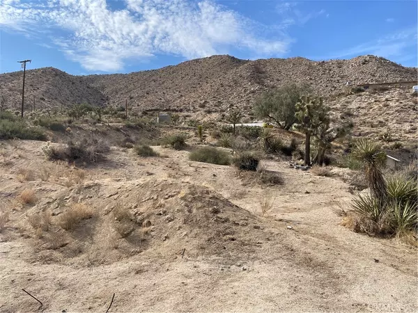 Yucca Valley, CA 92284,6879 Apache