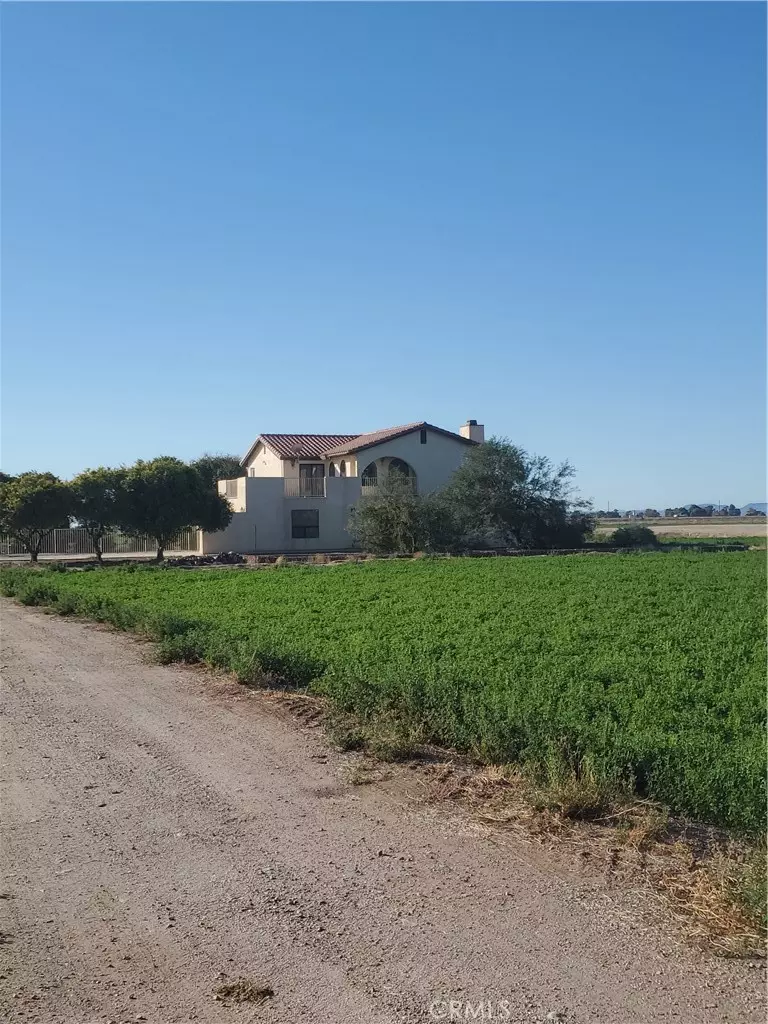 Blythe, CA 92225,132 Mule Deer CT