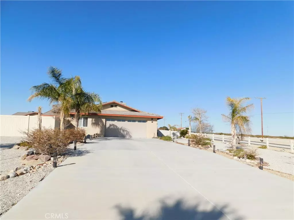 29 Palms, CA 92277,5720 Fuschia RD