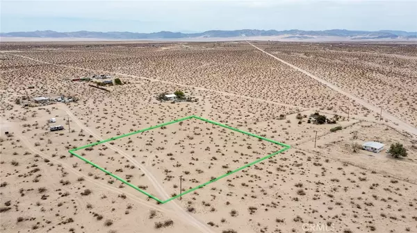 Joshua Tree, CA 92252,64700 Sunshine LN